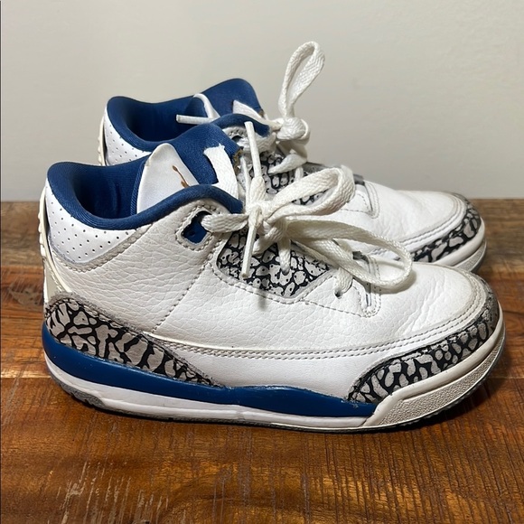 White and Blue Jordan 3 Retro Sneakers, Size 10c - Picture 2 of 9